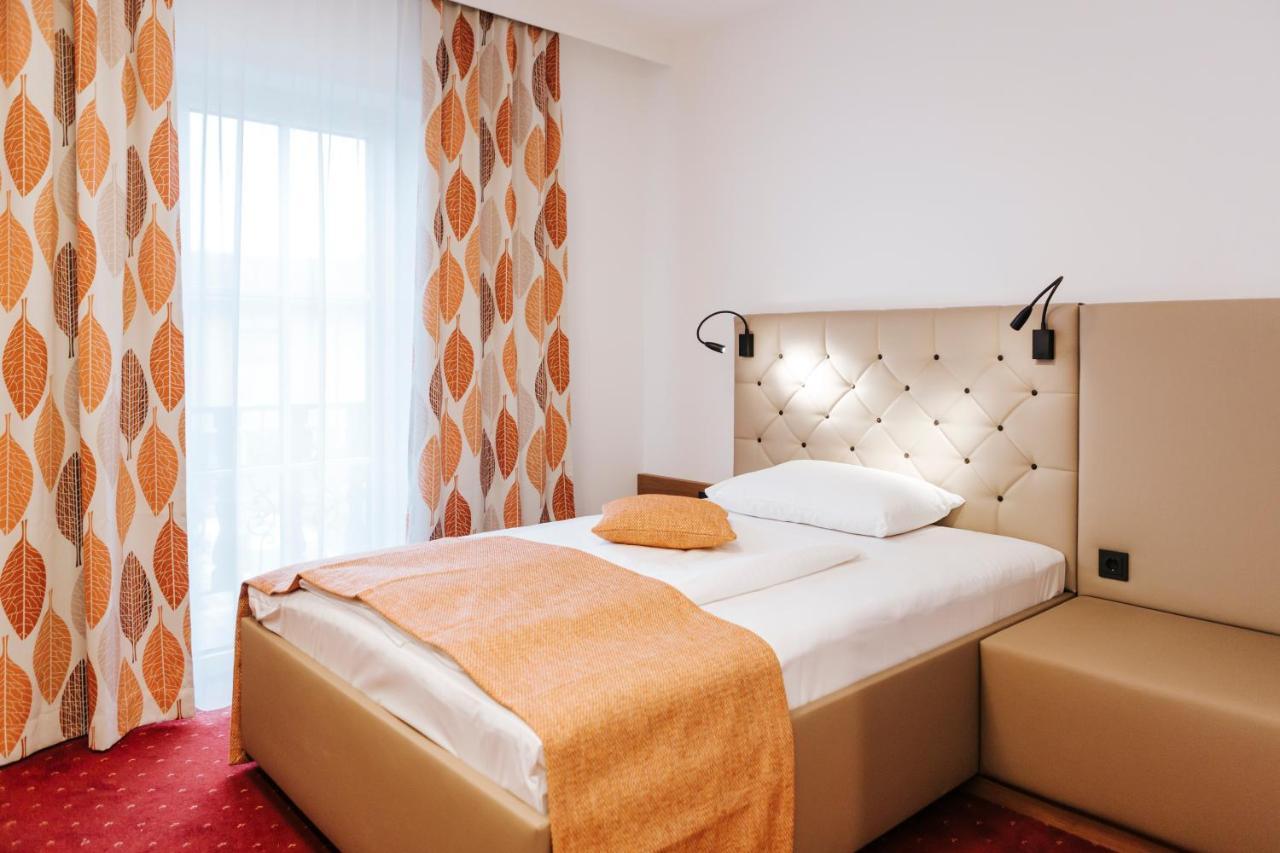 Hotel Der Stockinger Unterpremstätten Extérieur photo
